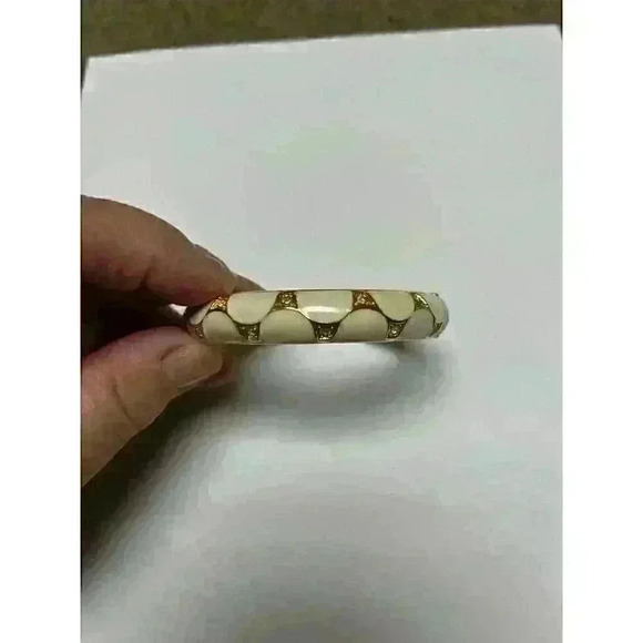 White enamel bracelet with  gold/rhinestone accents - Picture 1 of 4